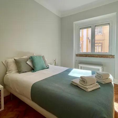 Апартаменти Retreat By The River, By Timecooler *