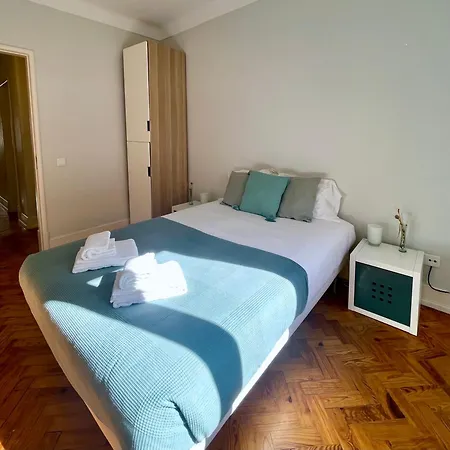 Retreat By The River, By Timecooler Лісабон